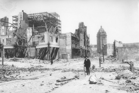 1906 San Francisco earthquake damage. Photography. Encyclopædia Britannica ImageQuest. Web. 17 Nov 2014. http://quest.eb.com/#/search/132_1234940/1/132_1234940/cite